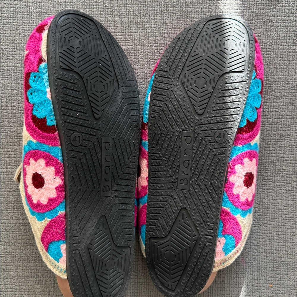 Colorful Embroidered Slippers - Picture 2 of 2